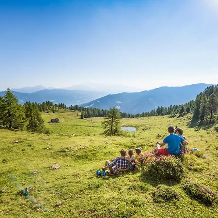 Отель Bergquelle