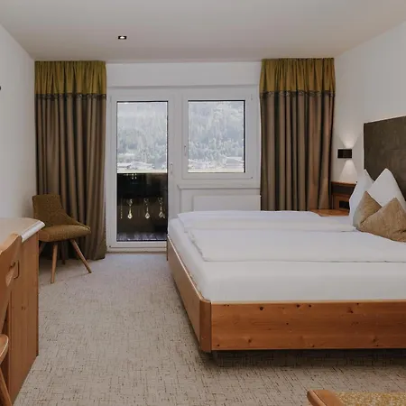 Bergquelle Отель