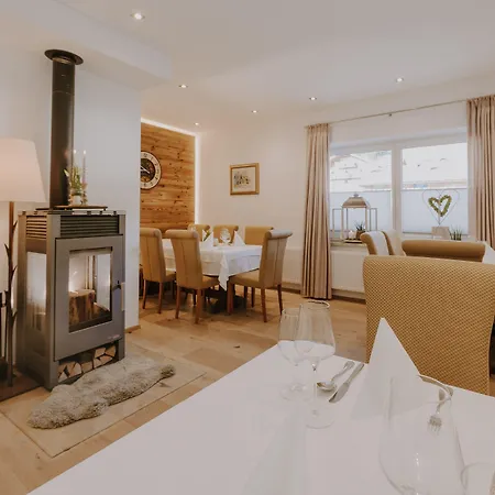 Bergquelle 3* פלאכאו