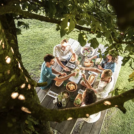 Отель Bergquelle