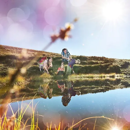 Bergquelle Отель Флахау